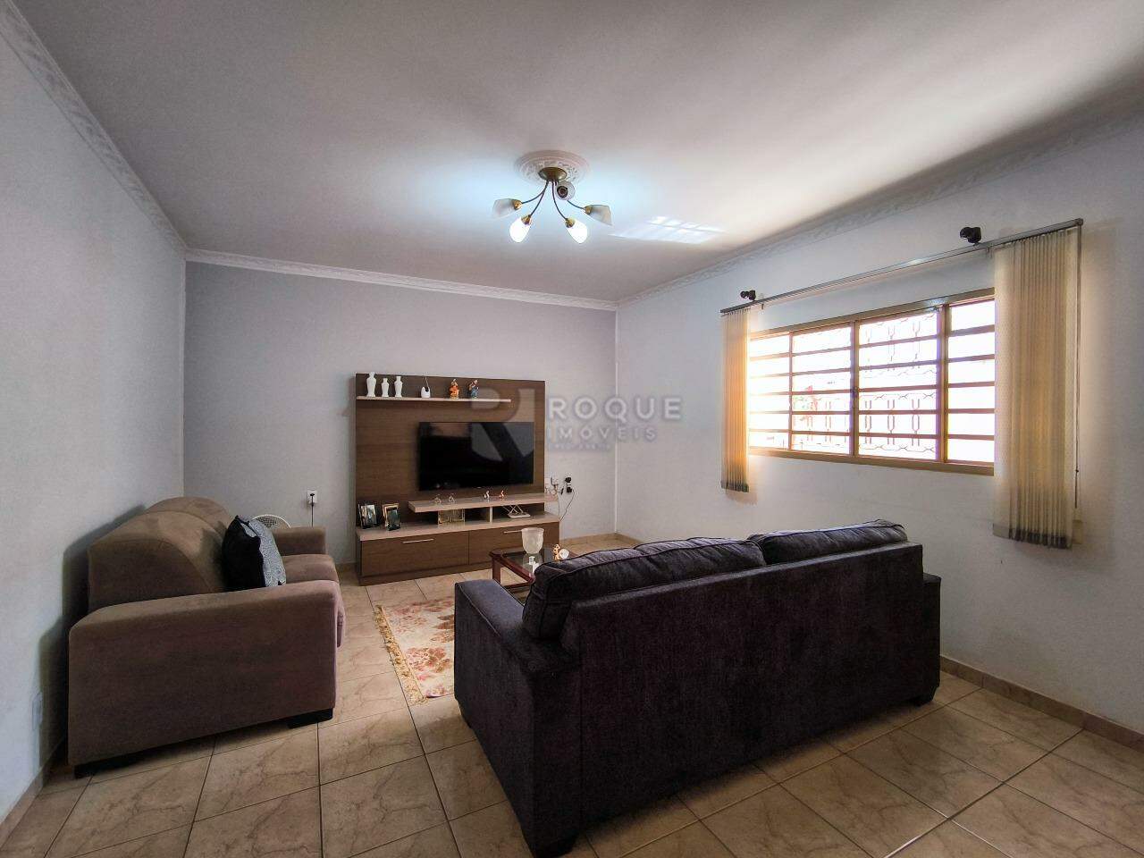 Casa Residencial à venda no bairro Jardim Vista Alegre: SALA DE ESTAR