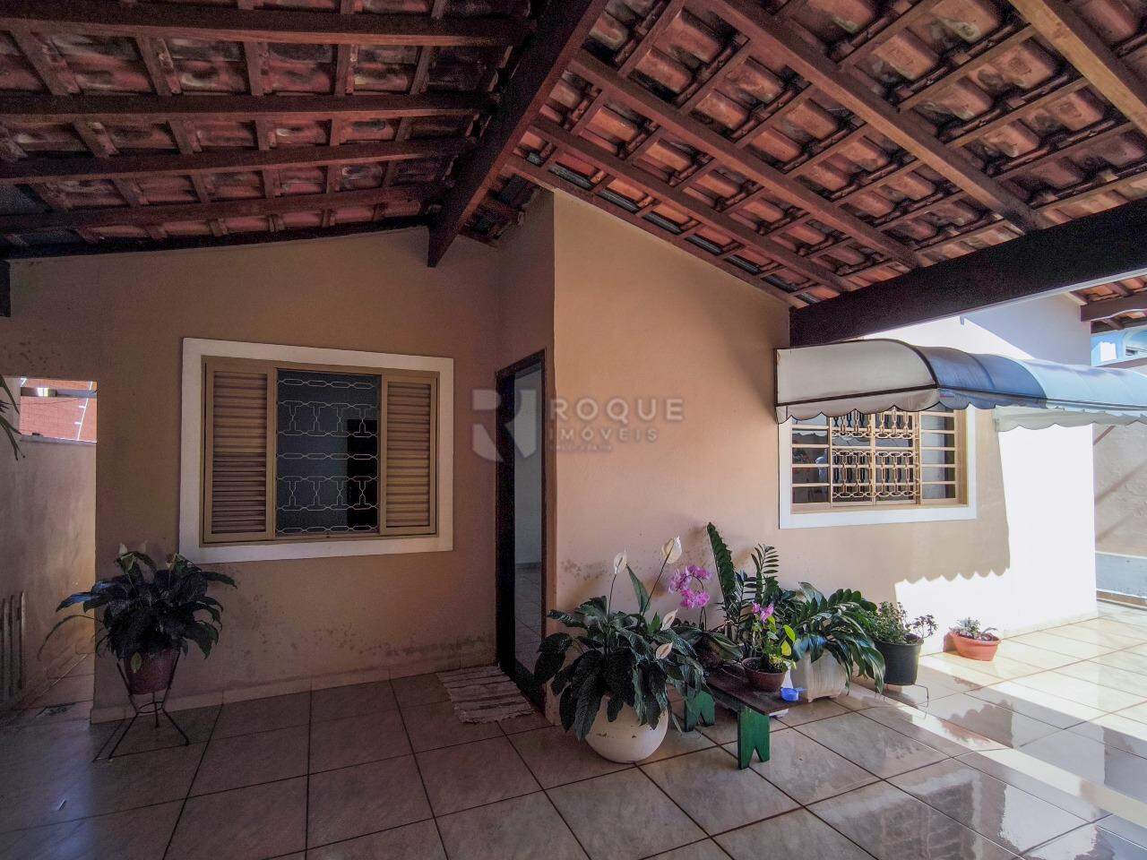 Casa Residencial à venda no bairro Jardim Vista Alegre: FRENTE