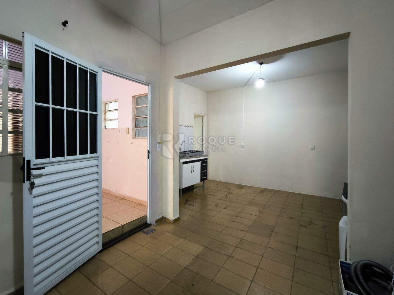 Casa Residencial à venda no bairro Jardim Vista Alegre: COZINHA EDÍCULA