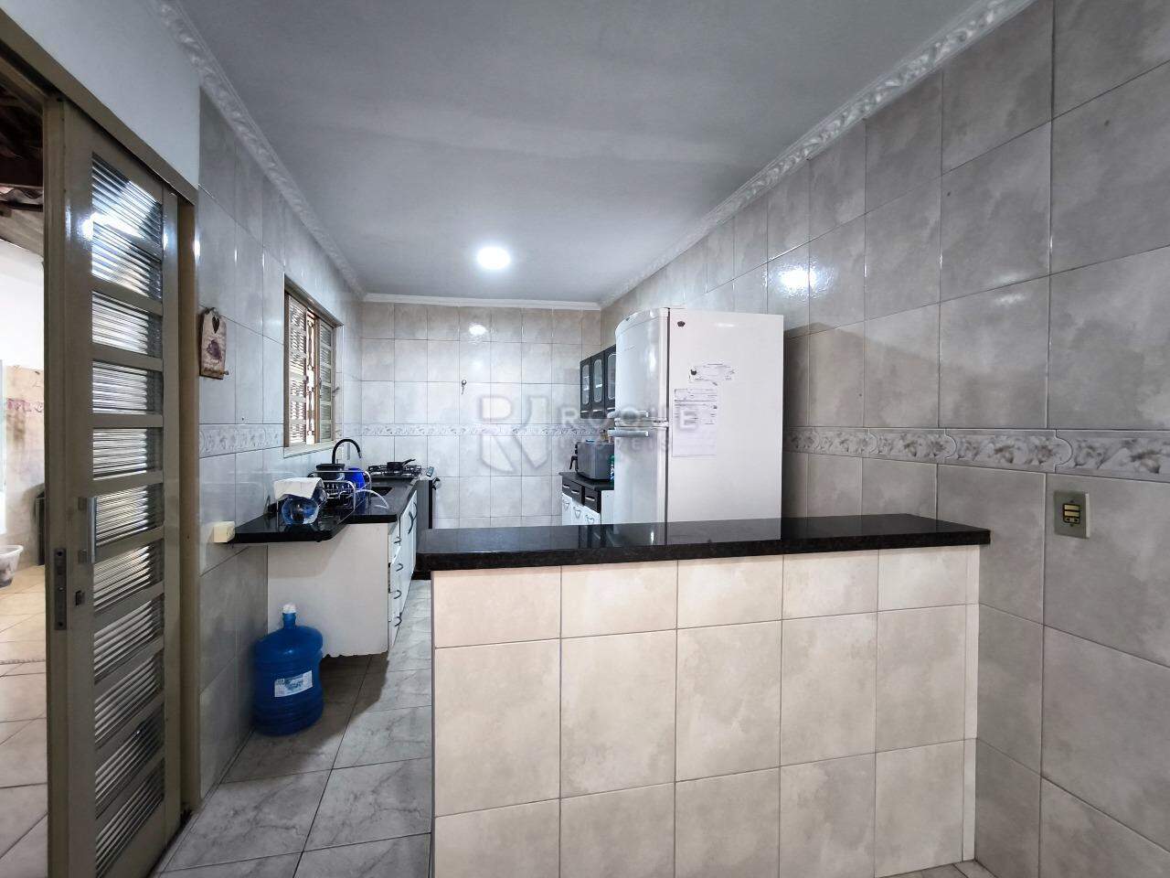 Casa Residencial à venda no bairro Jardim Vista Alegre: COZINHA