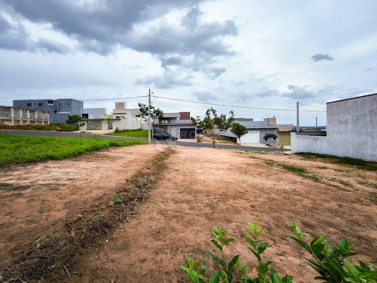 Terreno à venda no bairro Jardim Marajoara: 