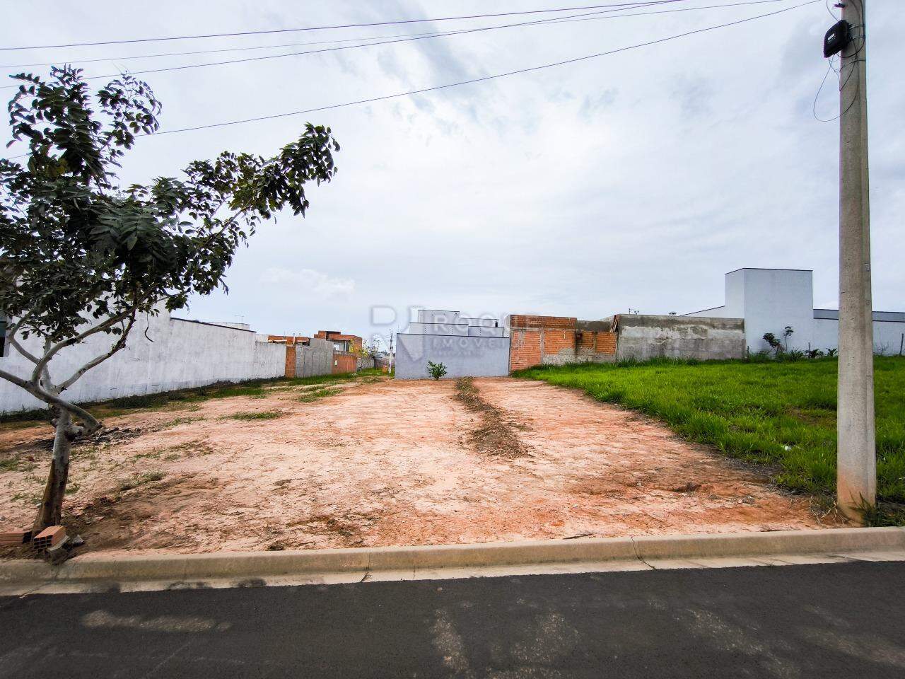 Terreno à venda no bairro Jardim Marajoara: 
