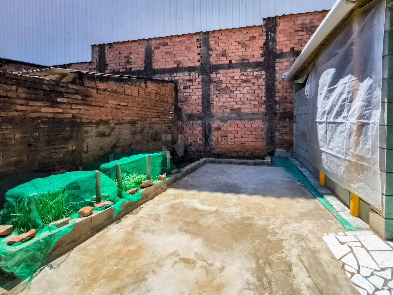 Casa Residencial à venda no bairro Parque Campos Elíseos: QUINTAL