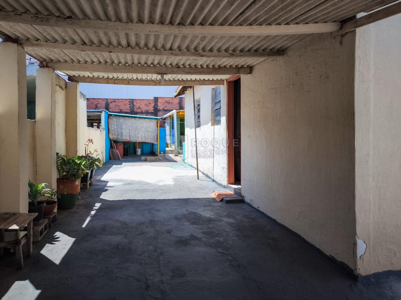 Casa Residencial à venda no bairro Parque Campos Elíseos: GARAGEM