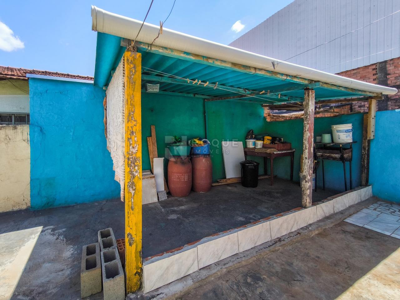 Casa Residencial à venda no bairro Parque Campos Elíseos: DEPÓSITO