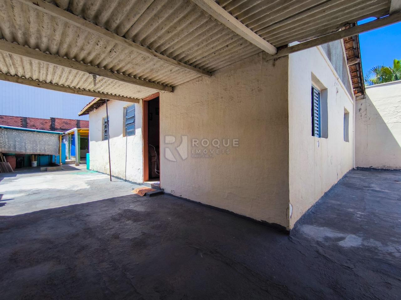 Casa Residencial à venda no bairro Parque Campos Elíseos: FRENTE