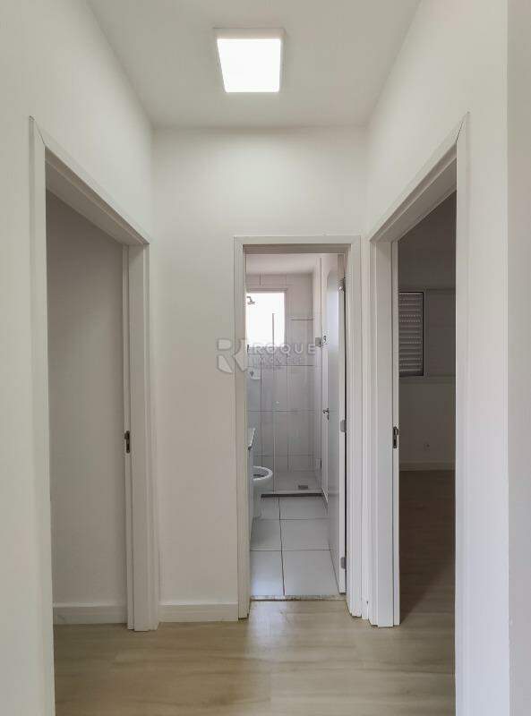 Apartamento para aluguel no bairro Vila Camargo: Hall 