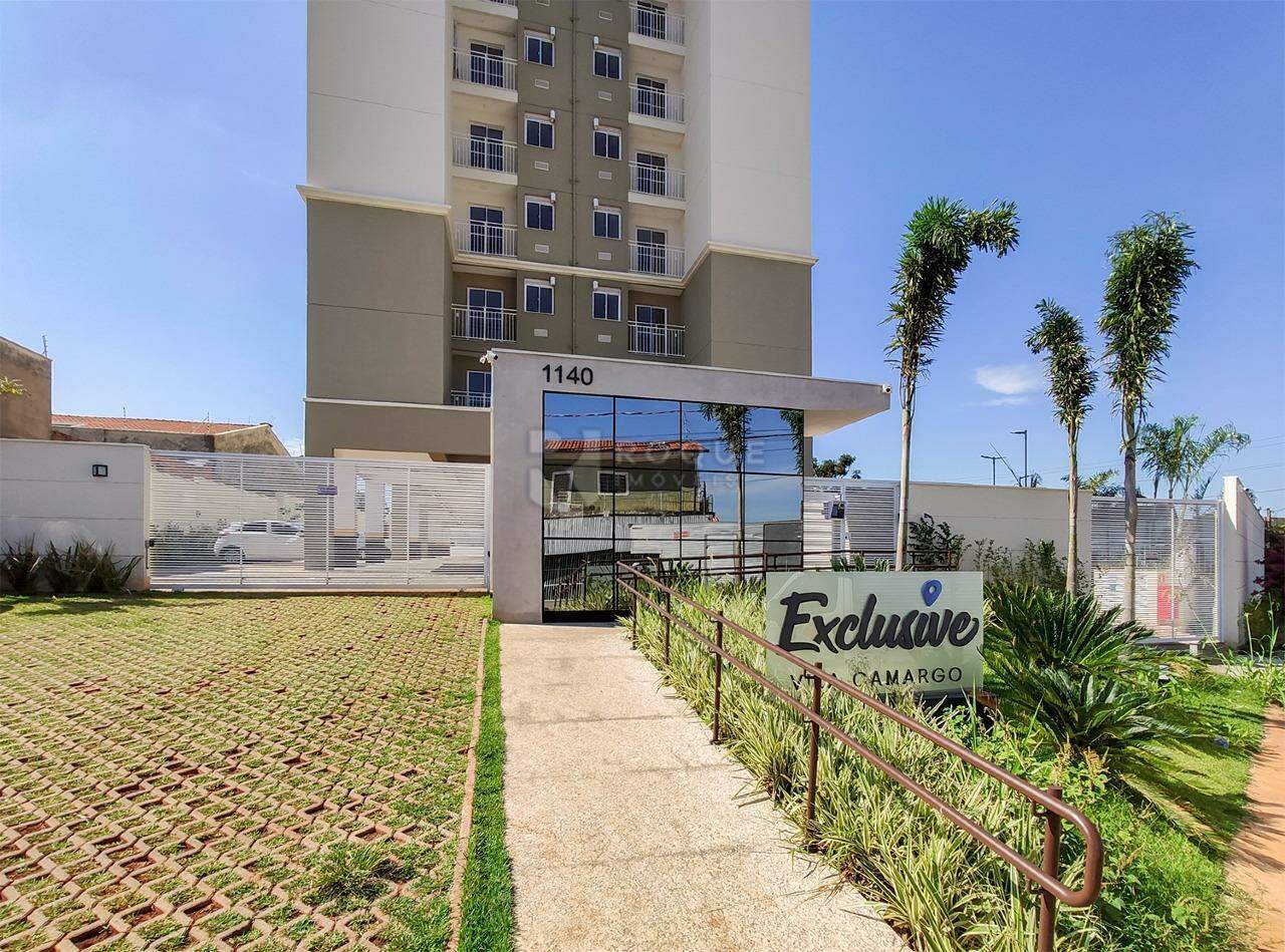 Apartamento para aluguel no bairro Vila Camargo: Fachada