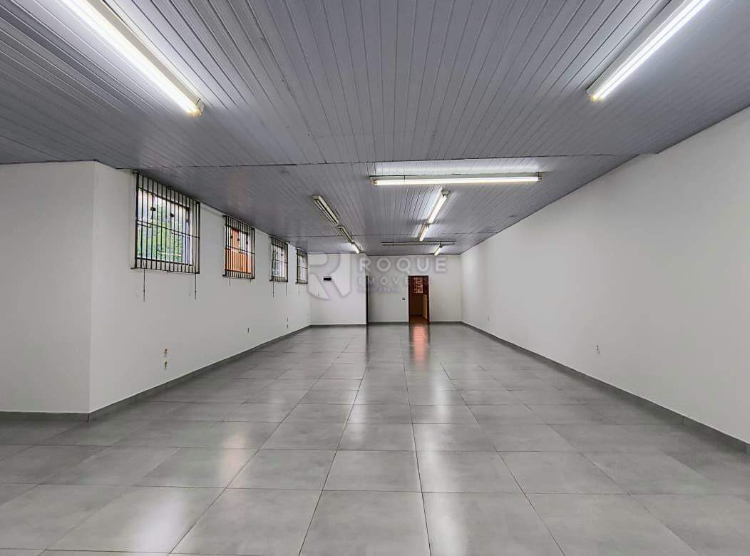 Salão para aluguel no bairro Parque Residencial Stahlberg: Salão