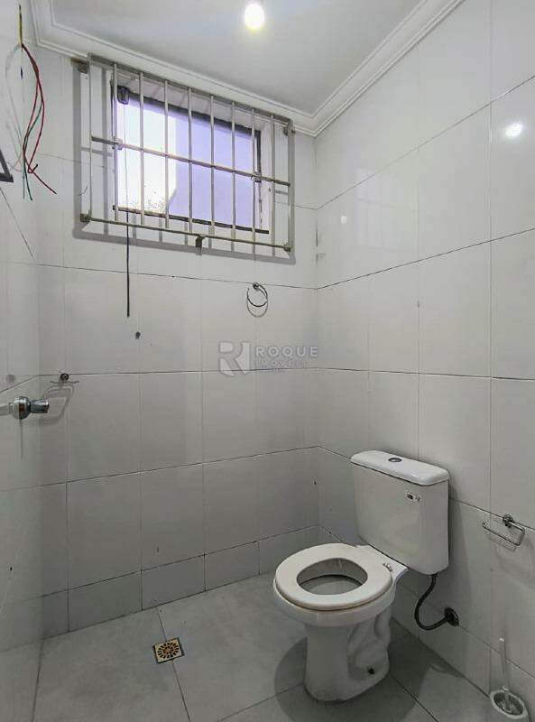 Salão para aluguel no bairro Parque Residencial Stahlberg: Wc social 02