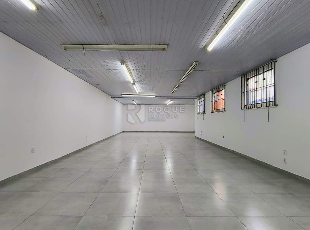Salão para aluguel no bairro Parque Residencial Stahlberg: Salão