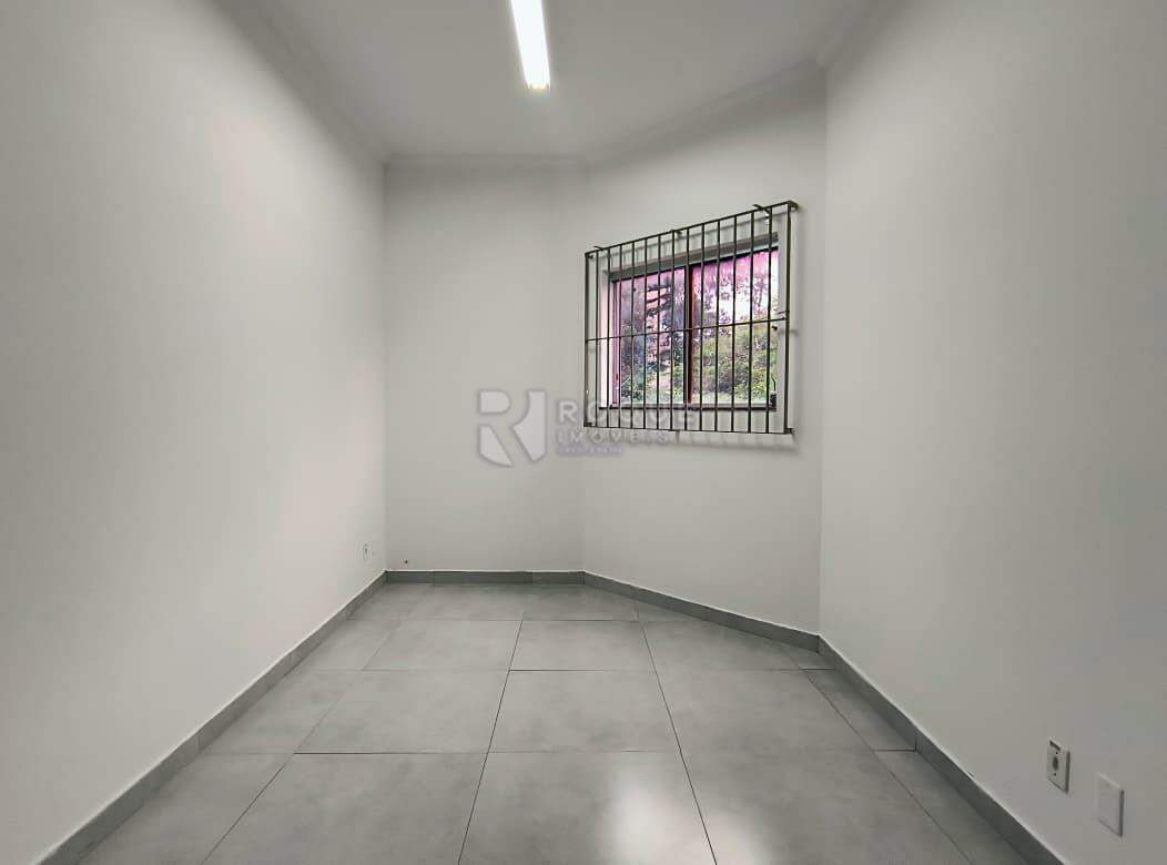 Salão para aluguel no bairro Parque Residencial Stahlberg: Hall superior