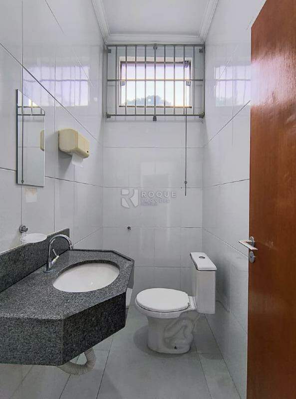 Salão para aluguel no bairro Parque Residencial Stahlberg: Wc social 04 superior