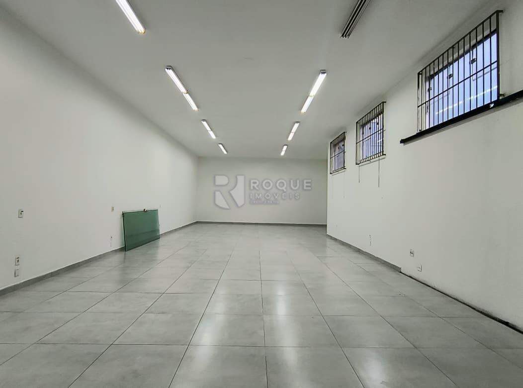 Salão para aluguel no bairro Parque Residencial Stahlberg: Salão superior
