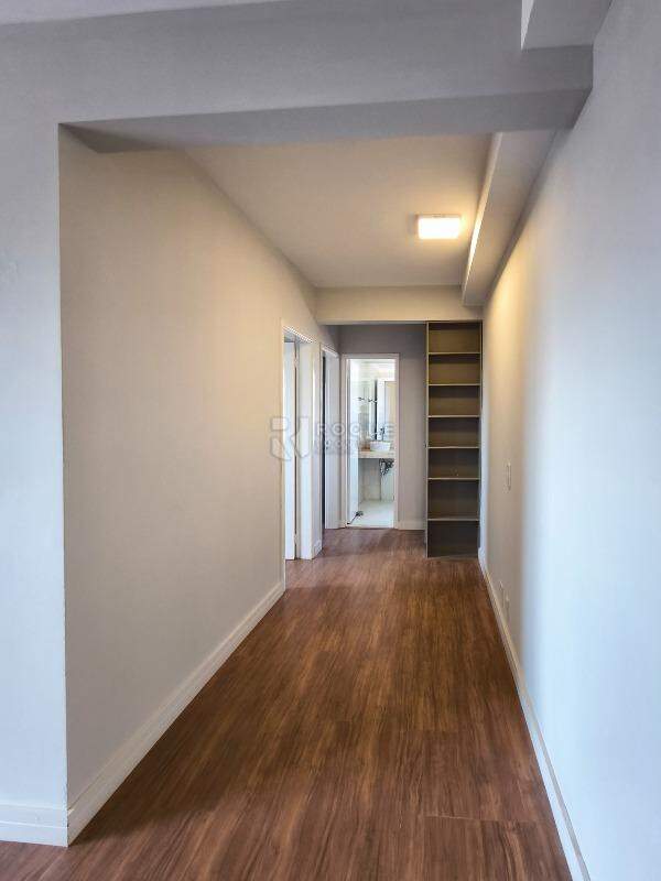 Apartamento à venda no bairro Jardim Esmeralda: CORREDOR INTERNO