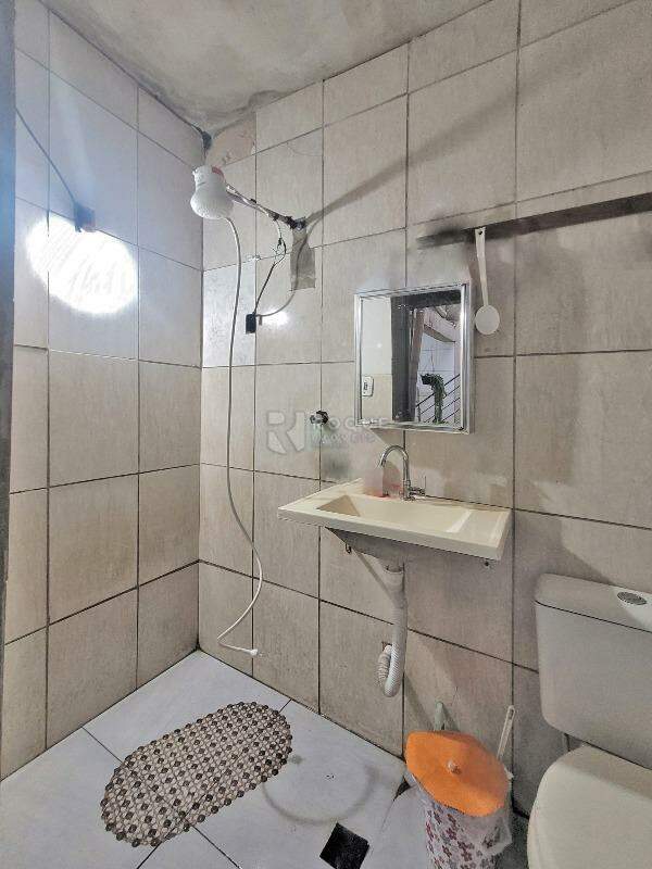 Casa Residencial à venda no bairro Jardim Residencial Dona Santina Paroli Peccinini: BANHEIRO SOCIAL