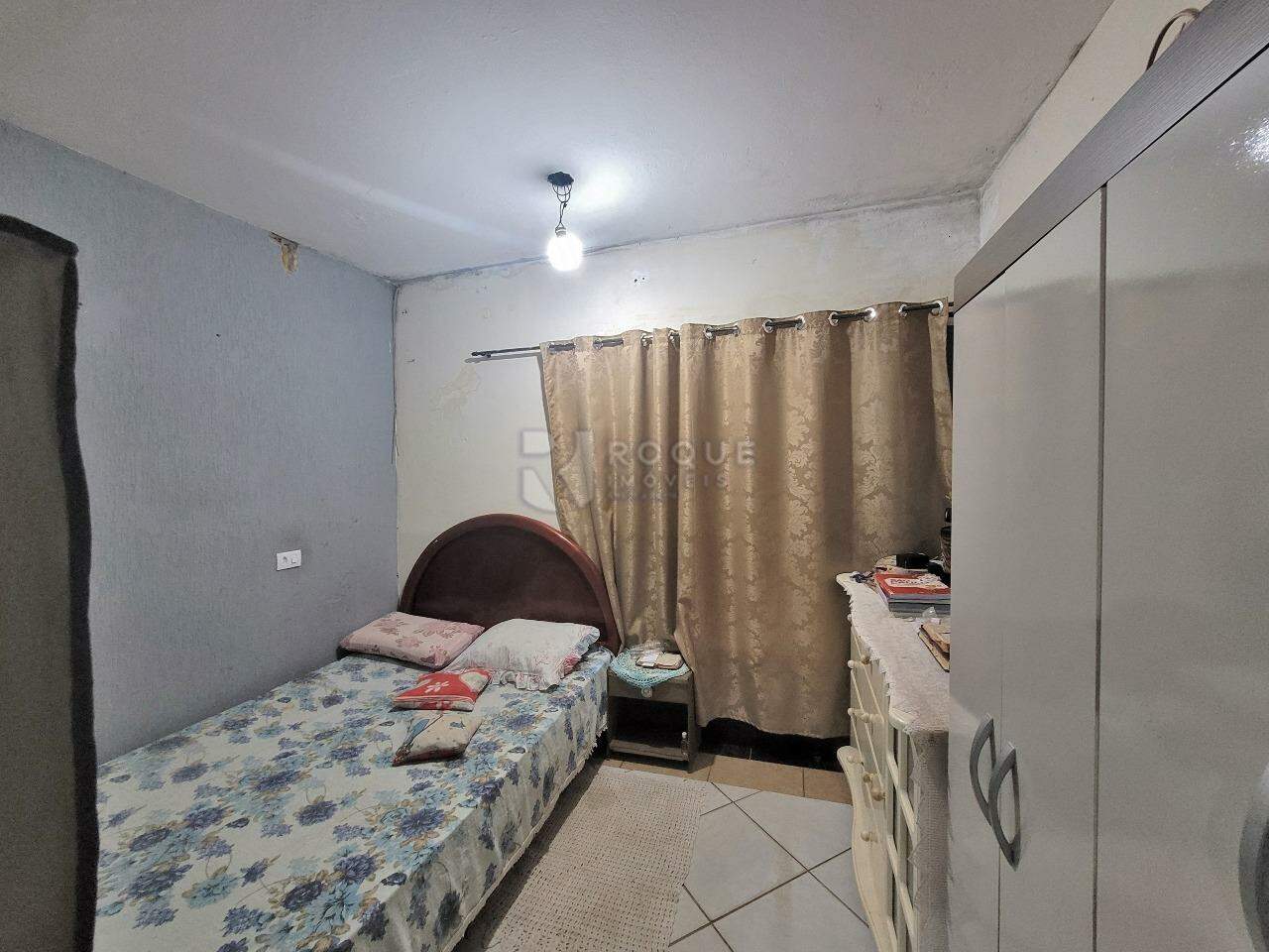 Casa Residencial à venda no bairro Jardim Residencial Dona Santina Paroli Peccinini: SALA/ DORMITÓRIO