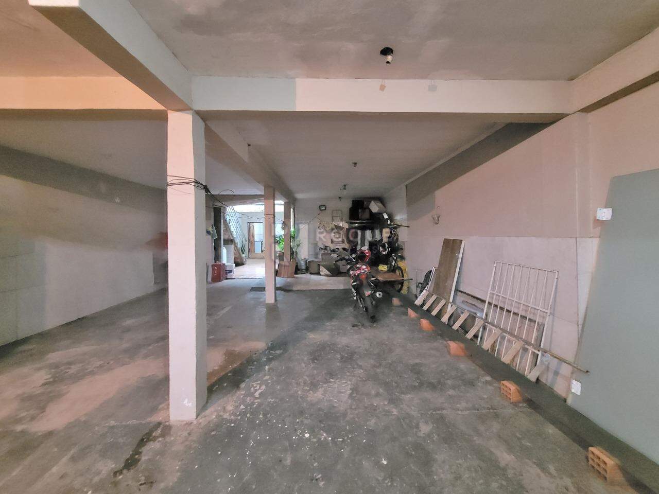 Casa Residencial à venda no bairro Jardim Residencial Dona Santina Paroli Peccinini: SALÃO