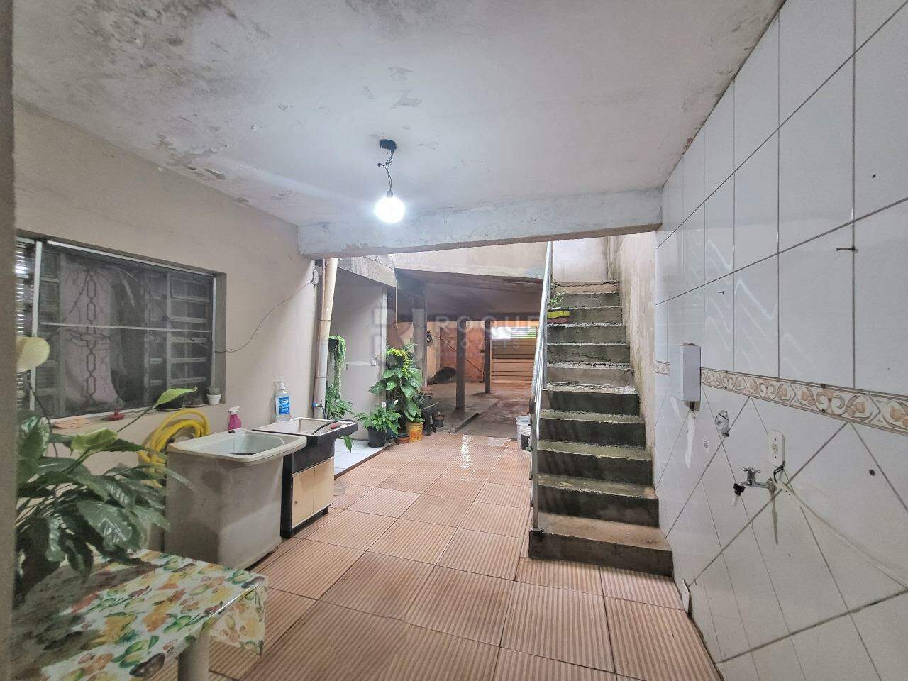 Casa Residencial à venda no bairro Jardim Residencial Dona Santina Paroli Peccinini: LAVANDERIA