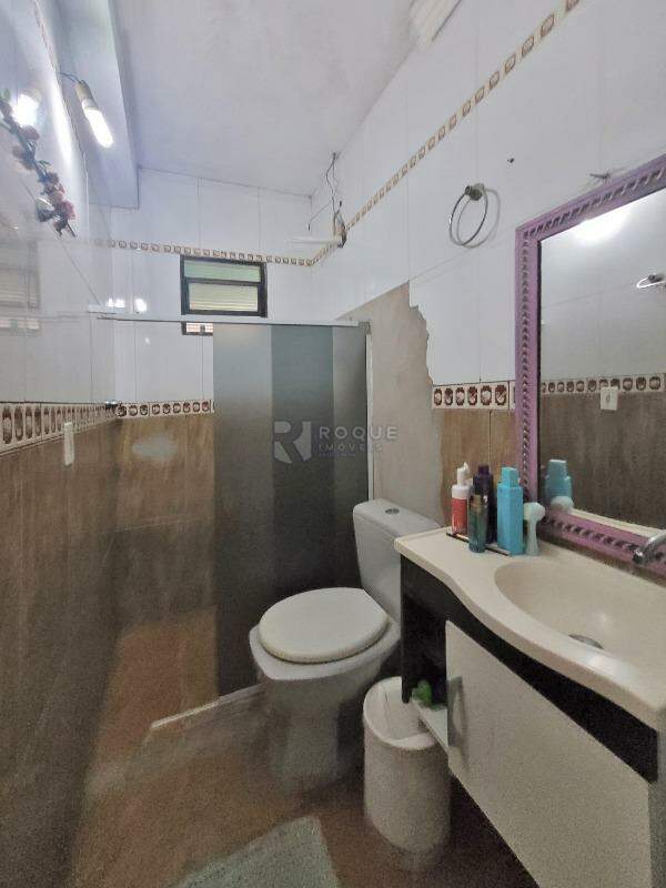 Casa Residencial à venda no bairro Jardim Residencial Dona Santina Paroli Peccinini: BANHEIRO SOCIAL 3