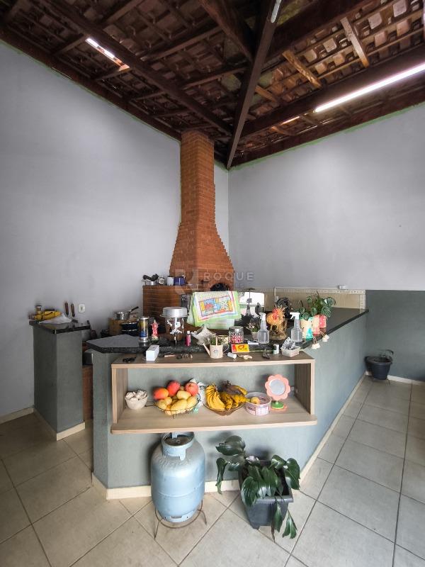 Chácara à venda no bairro Bairro dos Pires de Baixo: COZINHA GOURMET