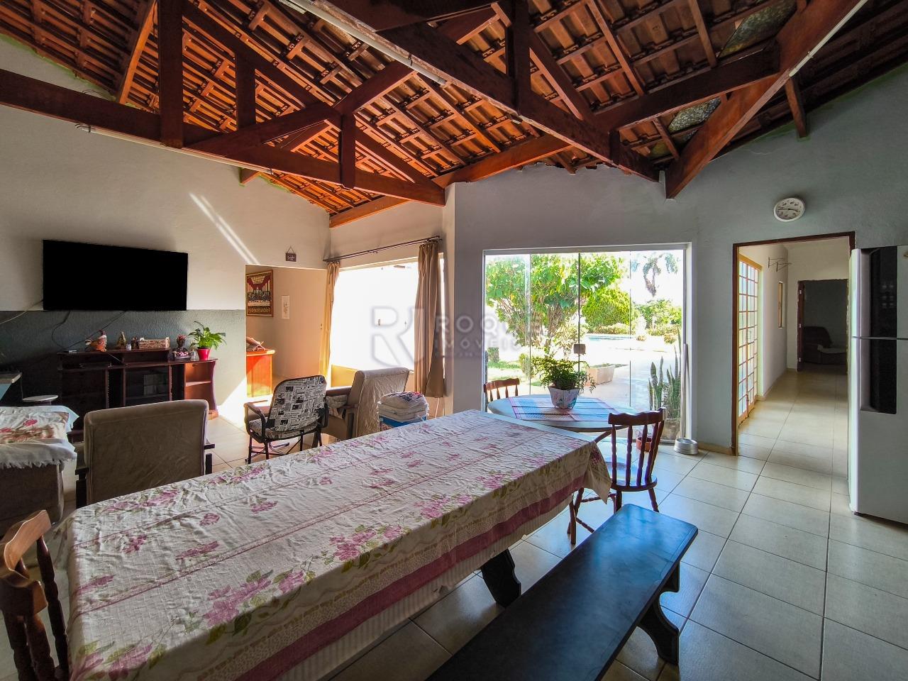 Chácara à venda no bairro Bairro dos Pires de Baixo: SALA DE ESTAR