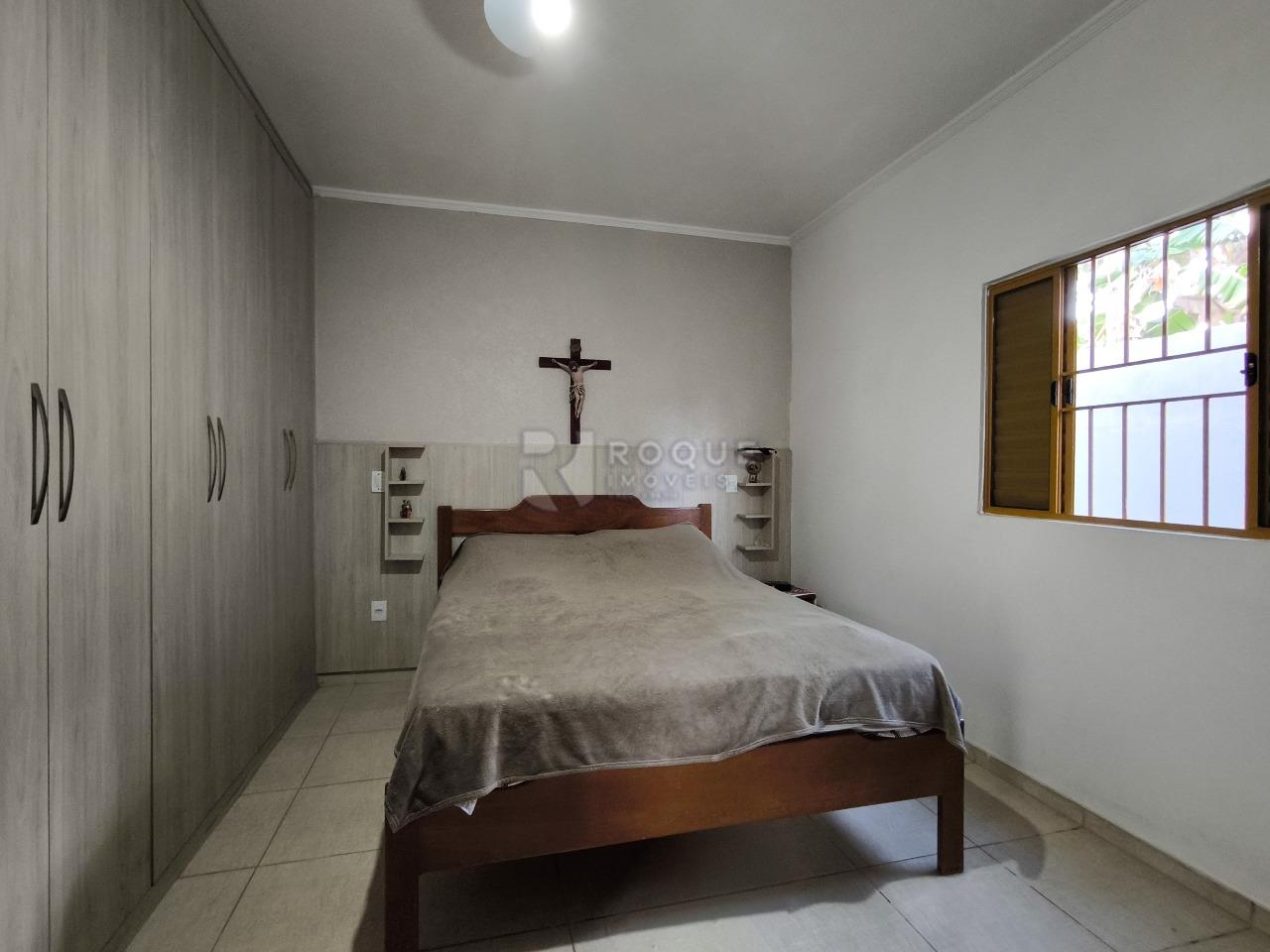 Chácara à venda no bairro Bairro dos Pires de Baixo: SUÍTE