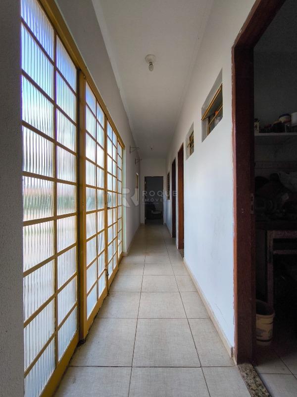 Chácara à venda no bairro Bairro dos Pires de Baixo: CORREDOR INTERNO