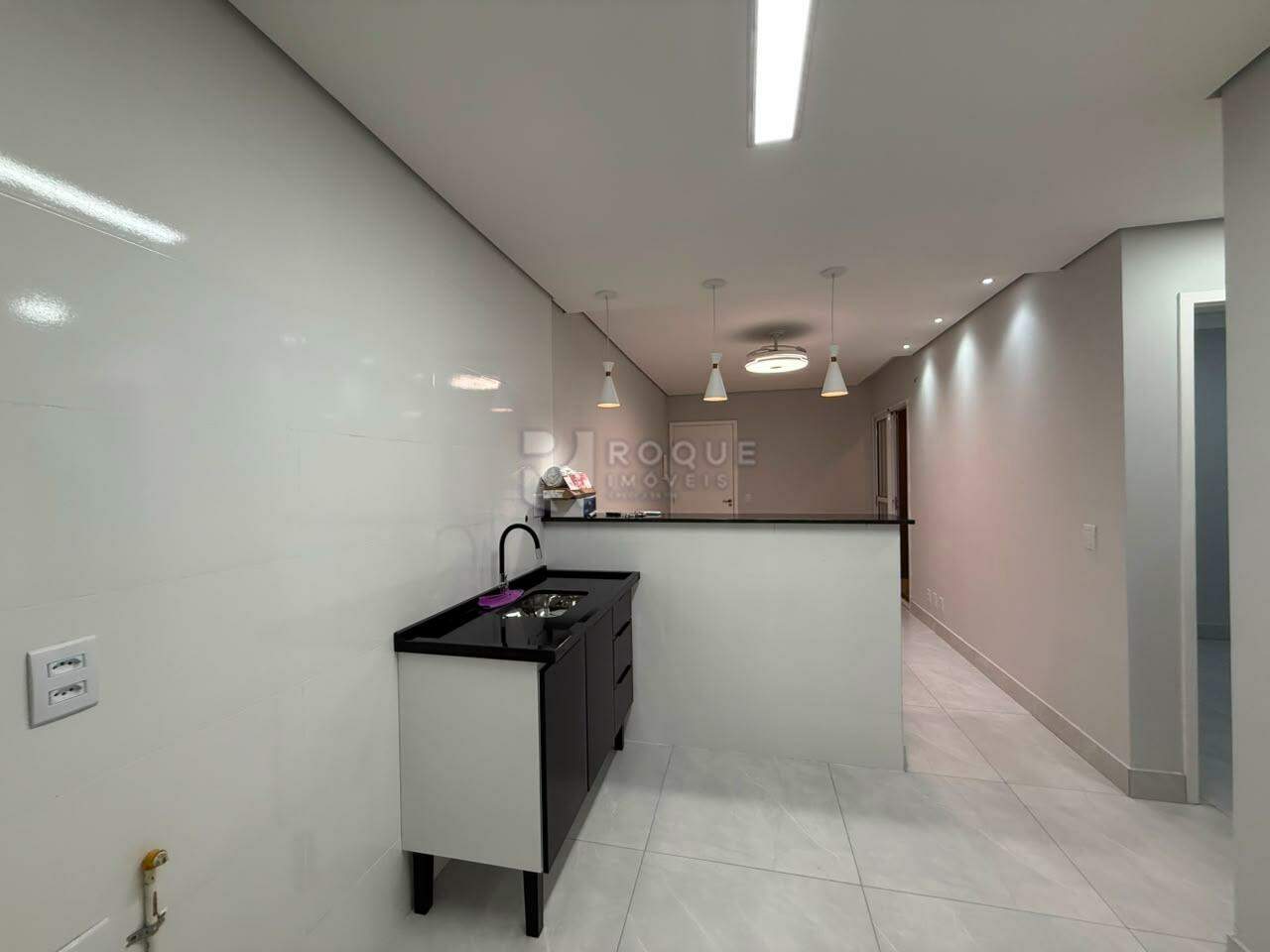 Apartamento à venda no bairro Condomínio Varandas II: Cozinha
