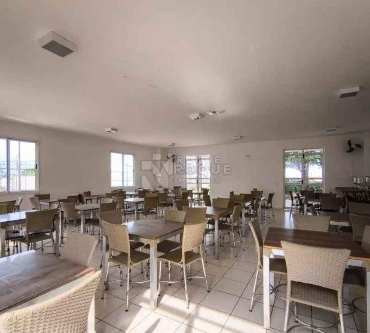 Apartamento à venda no bairro Condomínio Varandas II: 