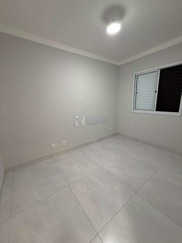 Apartamento à venda no bairro Condomínio Varandas II: Dormitório 2