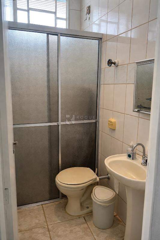 Casa Residencial para aluguel no bairro Parque Egisto Ragazzo: WC Fundos
