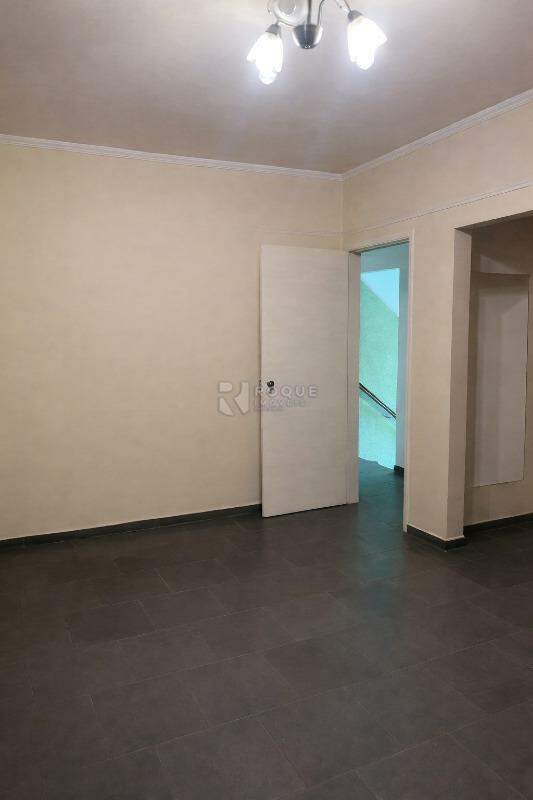 Casa Residencial para aluguel no bairro Parque Egisto Ragazzo: Suíte