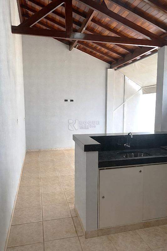 Casa Residencial para aluguel no bairro Parque Egisto Ragazzo: Rancho com churrasqueira