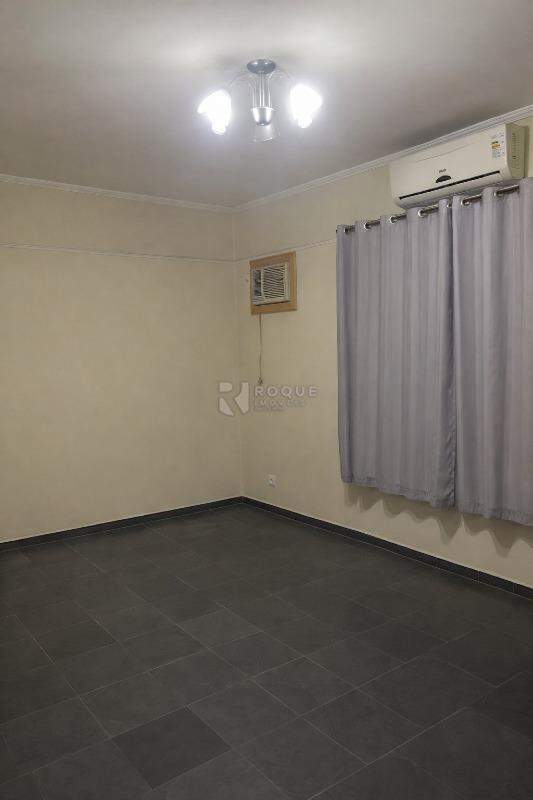Casa Residencial para aluguel no bairro Parque Egisto Ragazzo: Suíte