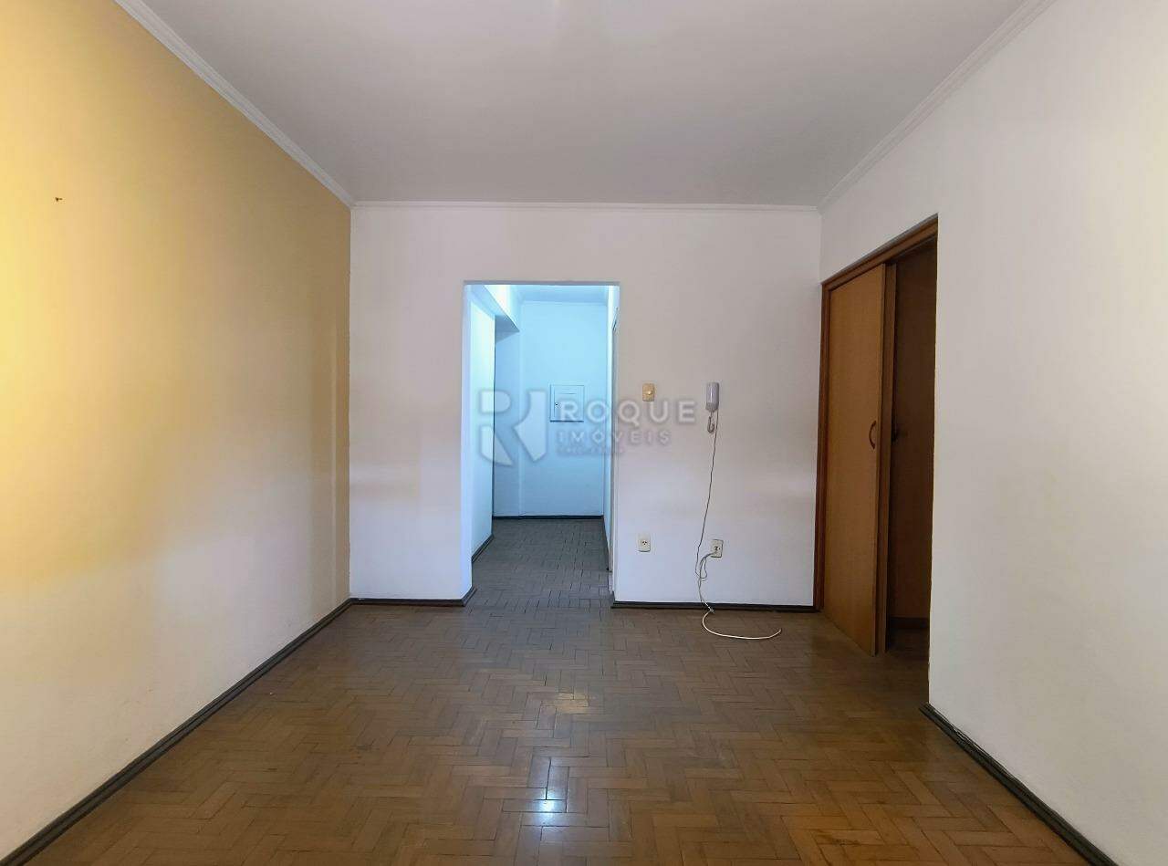 Apartamento para aluguel no bairro Centro: Sala