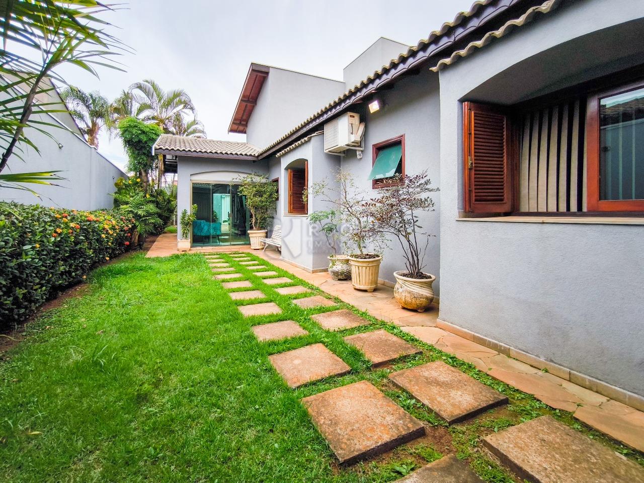 Casa em condomínio à venda no bairro Jardim Residencial Monsenhor Rossi: QUINTAL