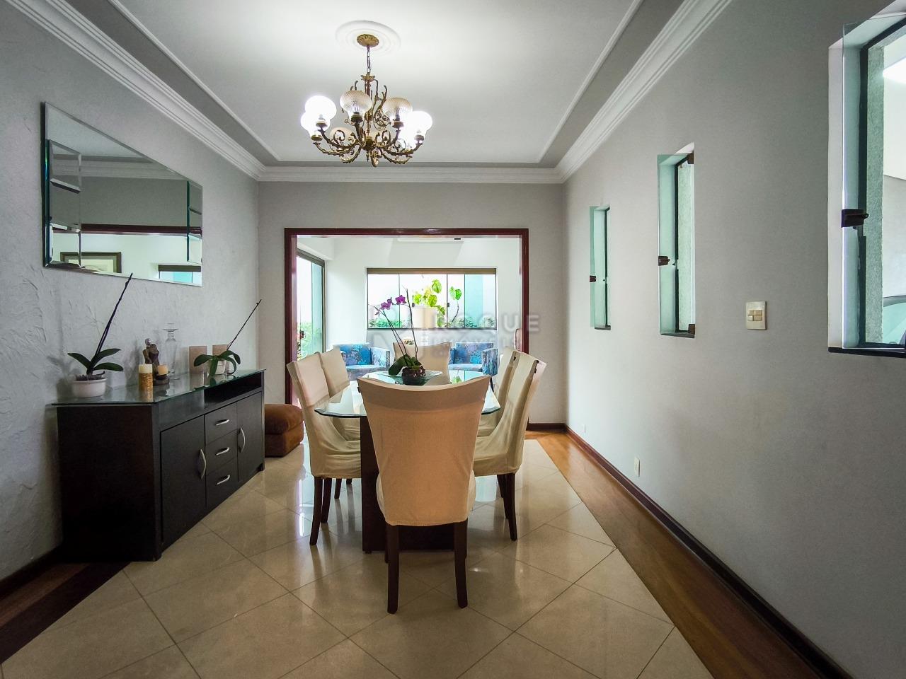 Casa em condomínio à venda no bairro Jardim Residencial Monsenhor Rossi: SALA DE JANTAR