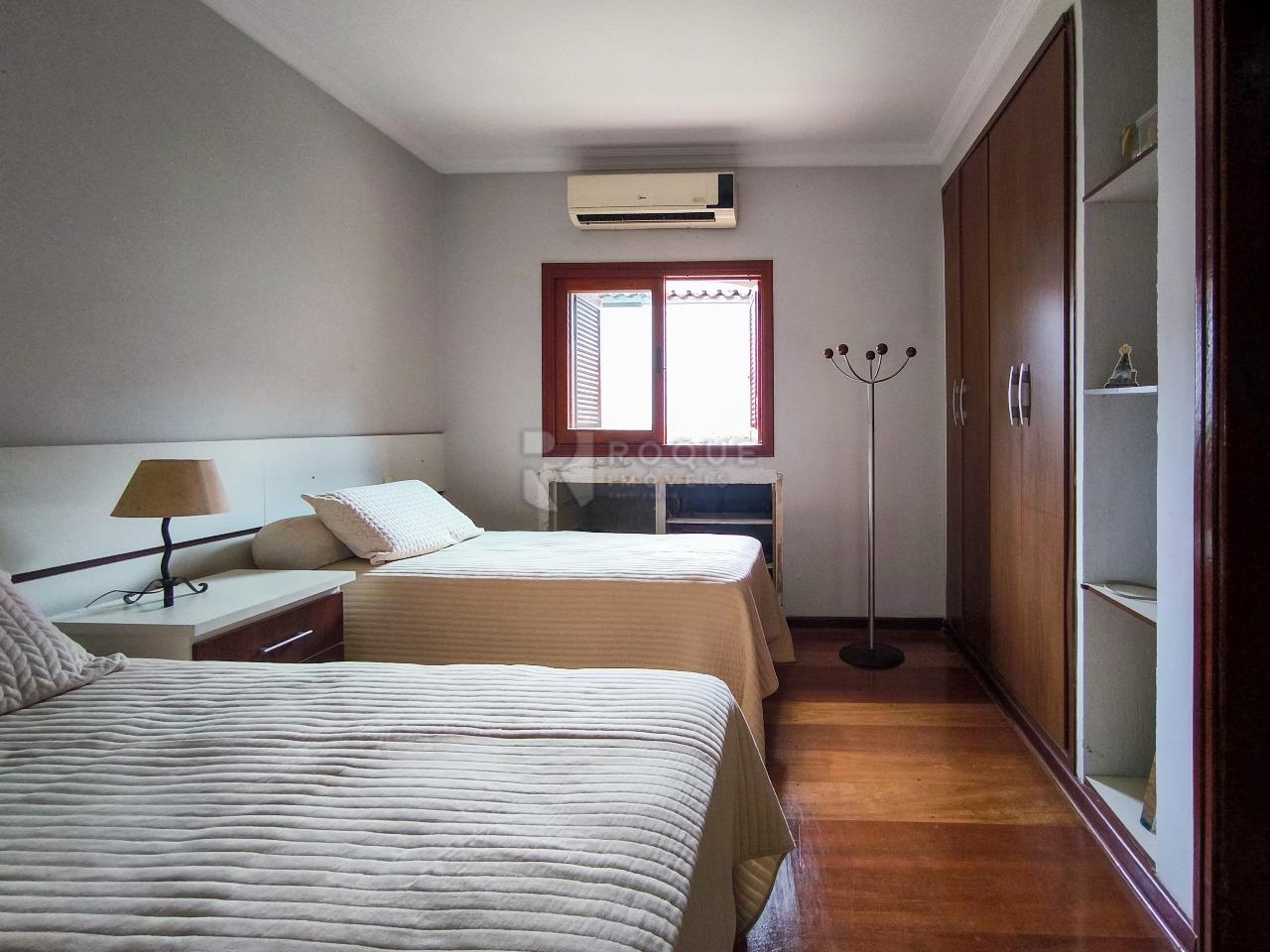 Casa em condomínio à venda no bairro Jardim Residencial Monsenhor Rossi: SUÍTE 1