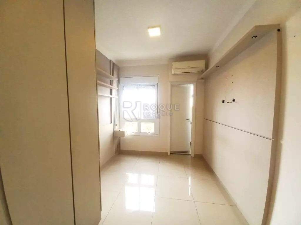 Apartamento à venda no bairro Vila Santa Rosália: