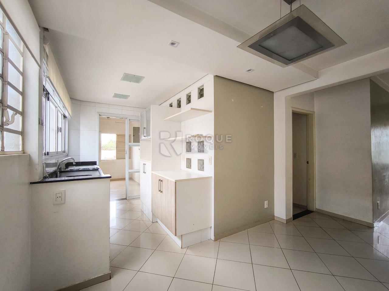 Apartamento à venda no bairro Cidade Jardim: COZINHA