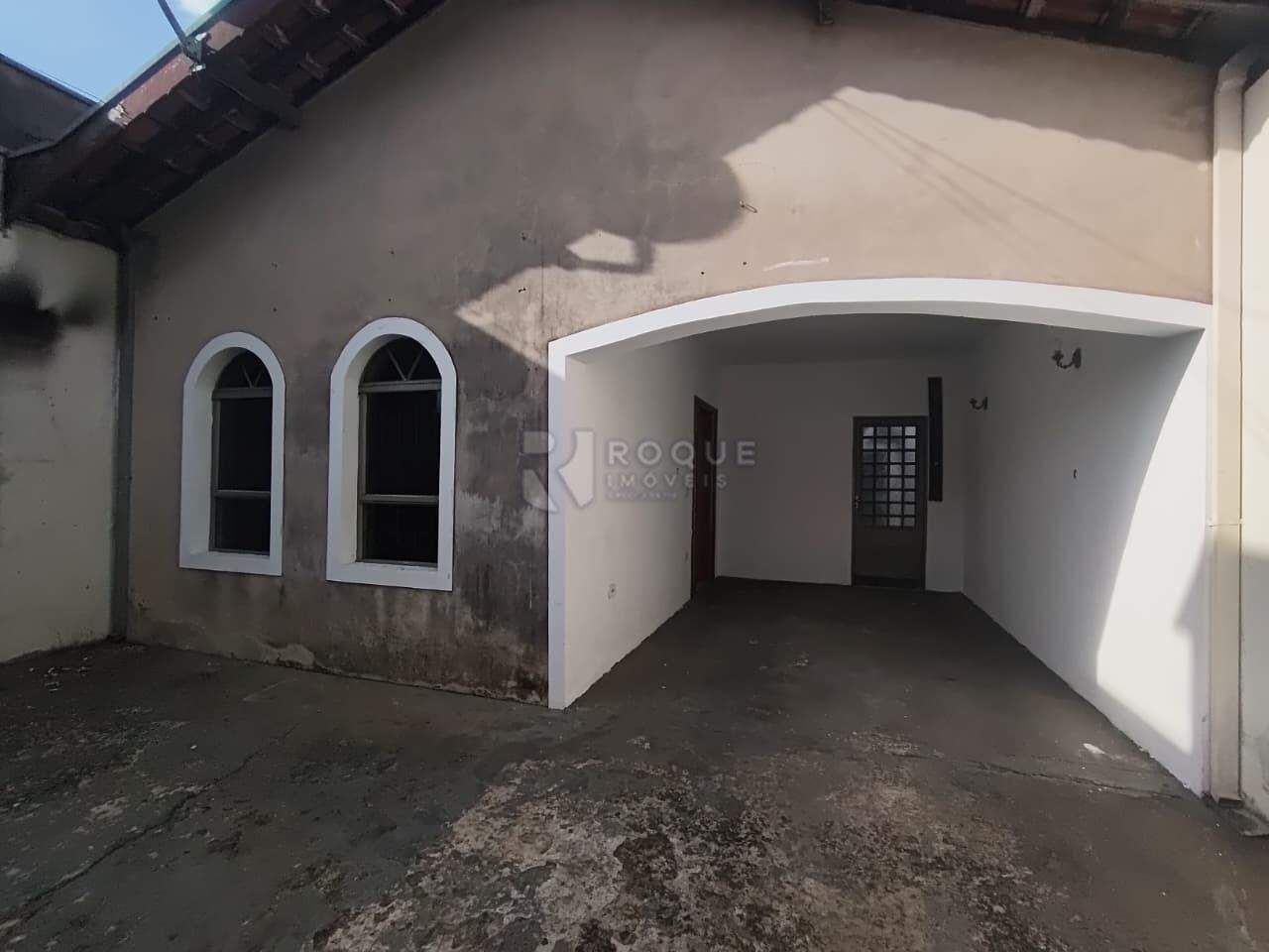 Casa Residencial para aluguel no bairro Jardim Residencial Roseira: Garagem 