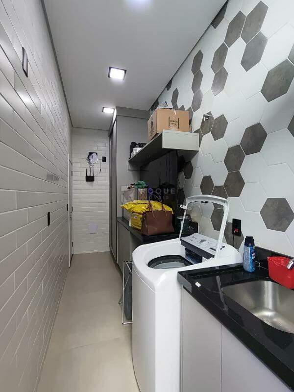Casa em condomínio para aluguel no bairro Residenciais Fazenda Itapema: Lavanderia