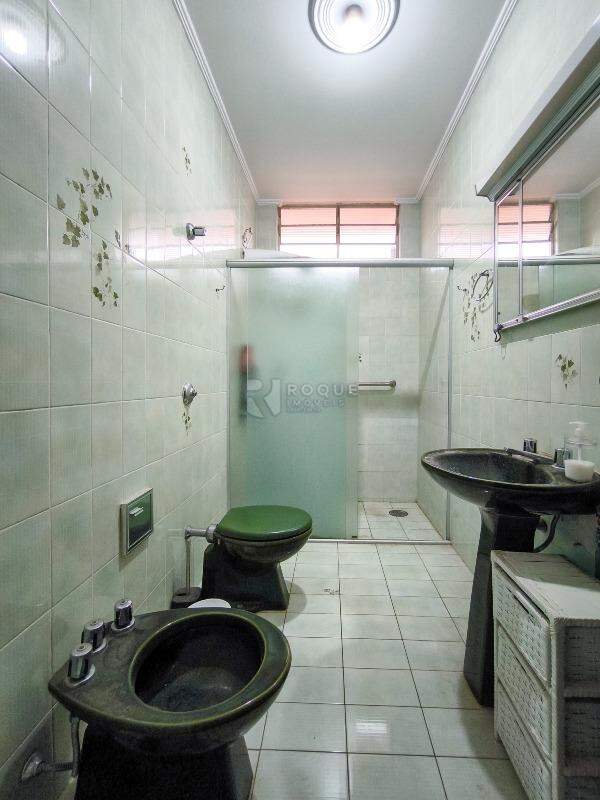 Casa com salão à venda no bairro Vila Teixeira Marques: WC SUÍTE