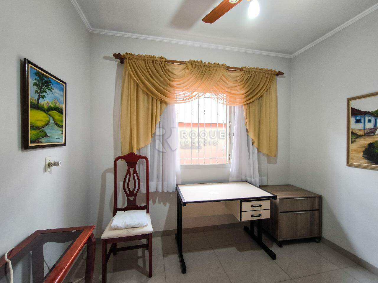 Casa com salão à venda no bairro Vila Teixeira Marques: DORMITÓRIO 2