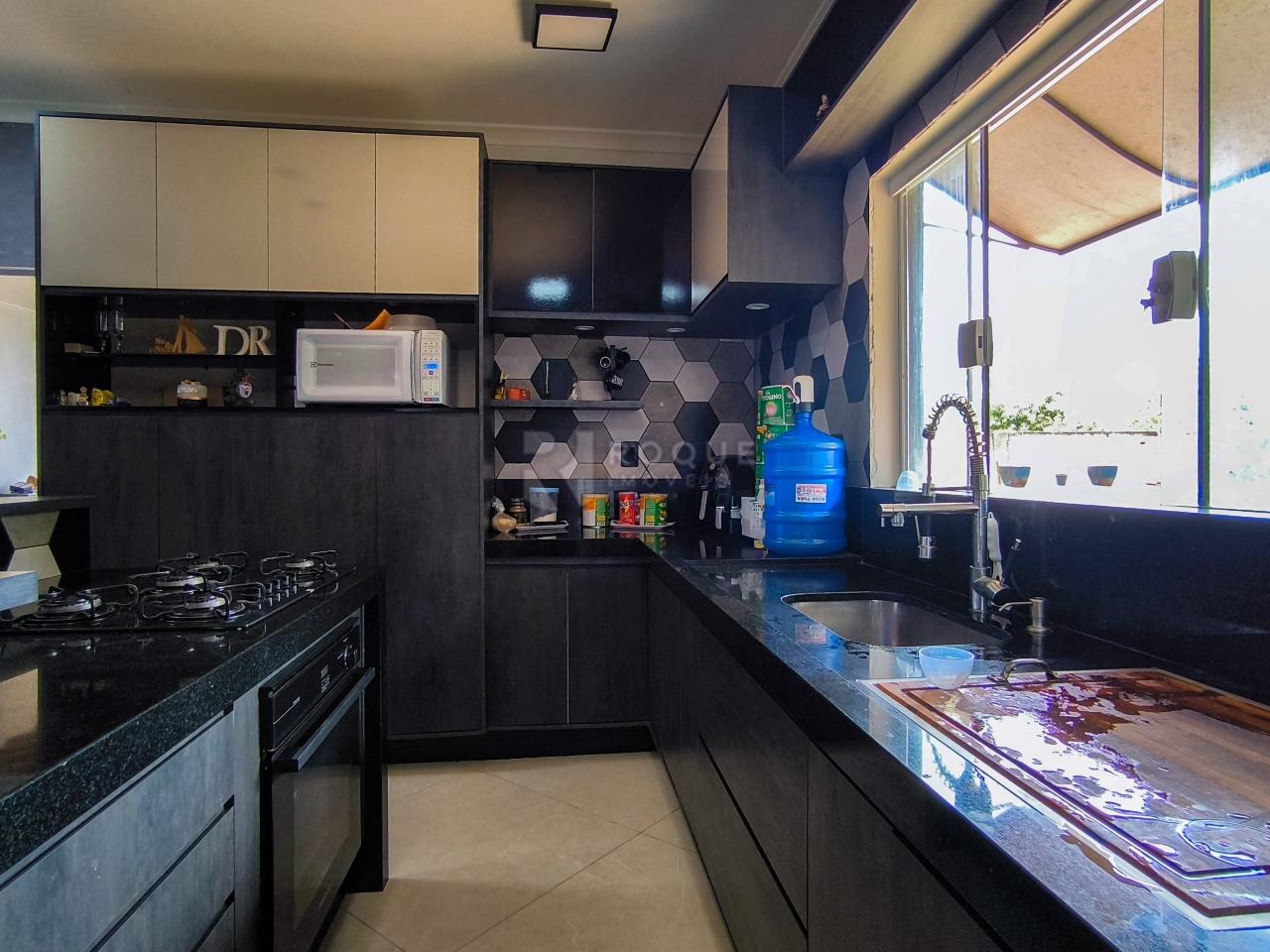 Chácara à venda no bairro Bairro dos Pires de Baixo: COZINHA