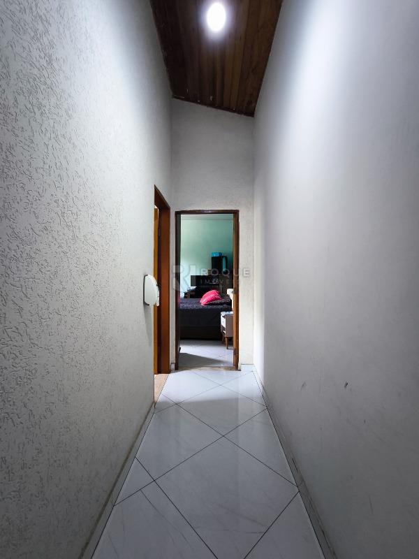 Chácara à venda no bairro Bairro dos Pires de Baixo: CORREDOR INTERNO