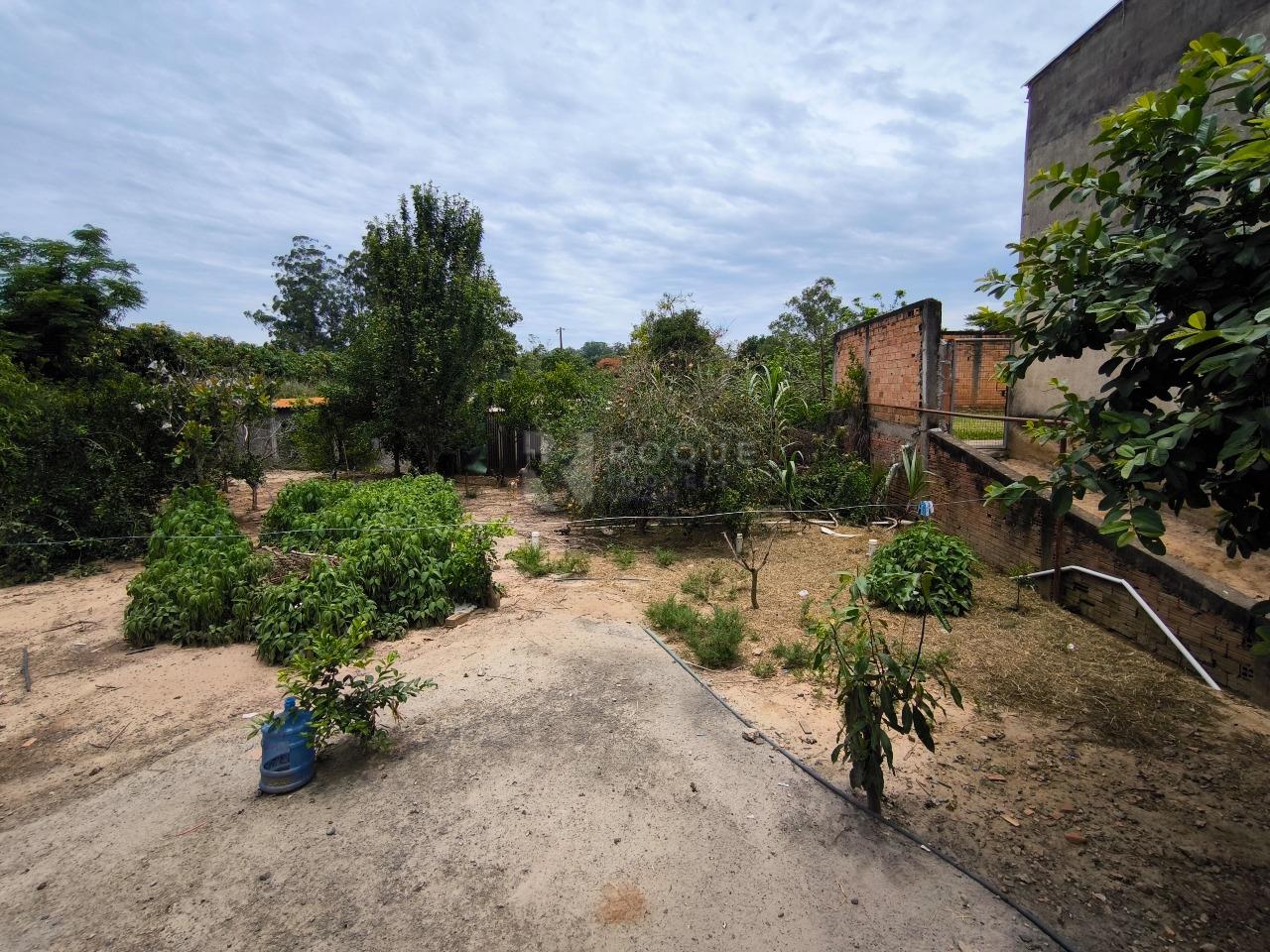 Chácara à venda no bairro Bairro dos Pires de Baixo: QUINTAL