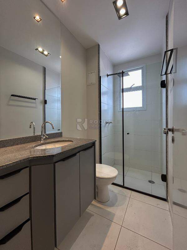 Apartamento para aluguel no bairro Vila Santa Rosália: WC suíte