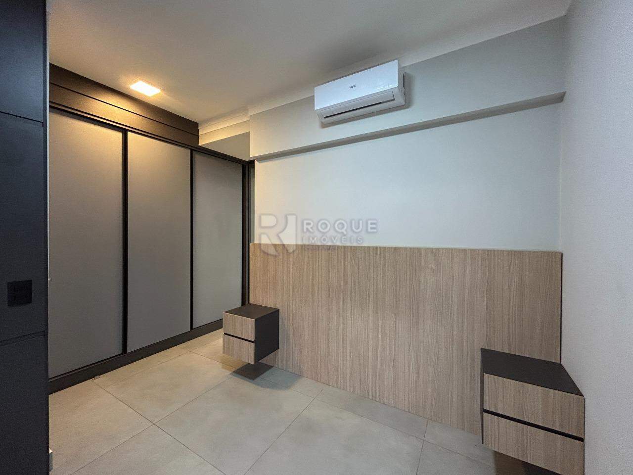 Apartamento para aluguel no bairro Vila Santa Rosália: Dormitório 3 suíte